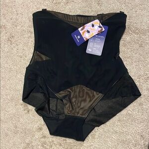 Elegant Black High-Waisted Shapewear